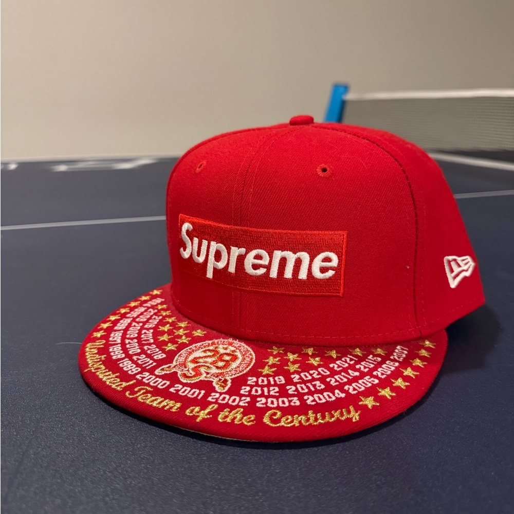 Supreme Red Box Logo Embroidered Fitted for 28th Anniversary